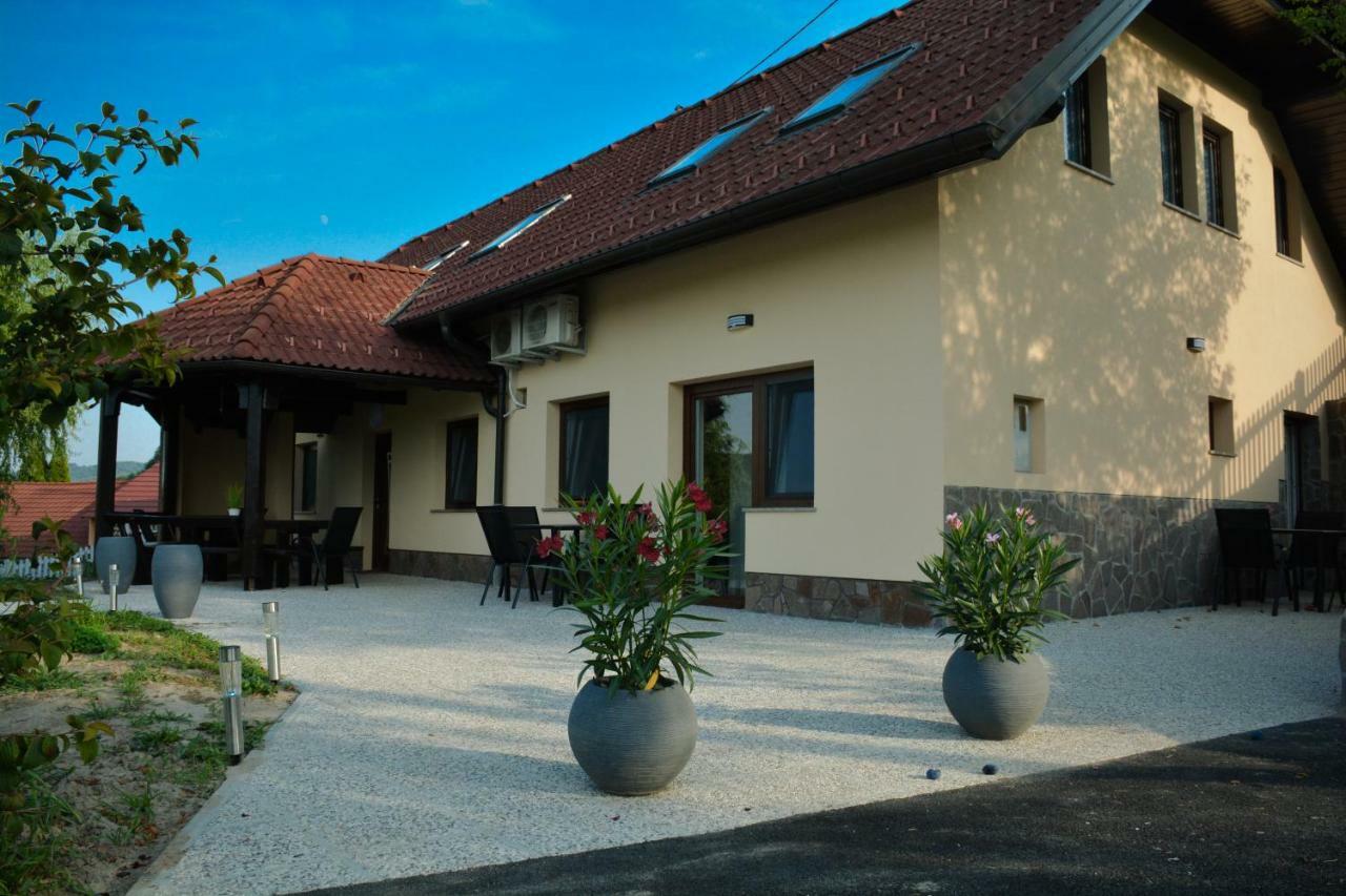 ברז'יס Farm Stay Zevnik מראה חיצוני תמונה